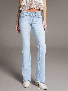BKE BUCKLE Stella Low Rise Slim Fit Bootcut Stretch Jean In Henson 27
